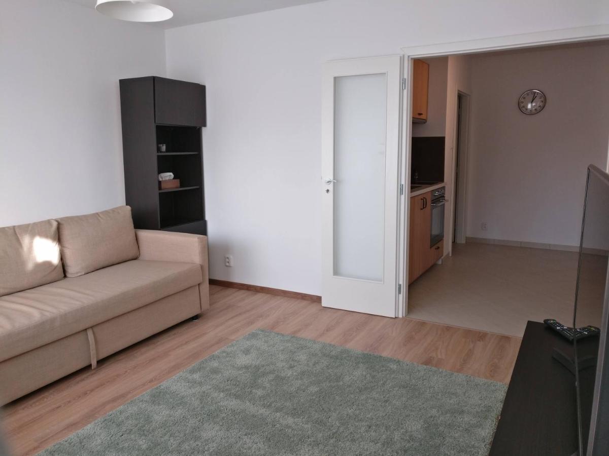 Invalidovna Apartment Πράγα Εξωτερικό φωτογραφία